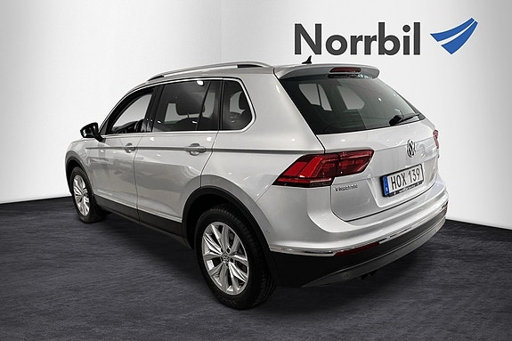 Volkswagen Tiguan 3 of 10