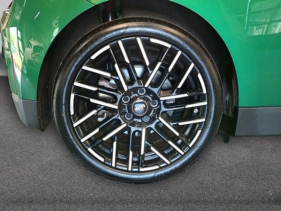 MINI Cooper SE 12 of 16