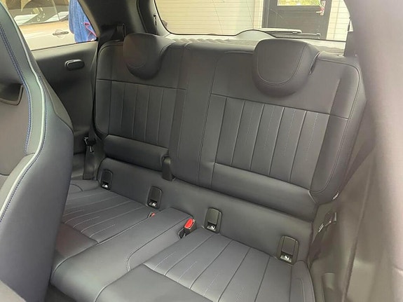 MINI Cooper SE 9 of 15