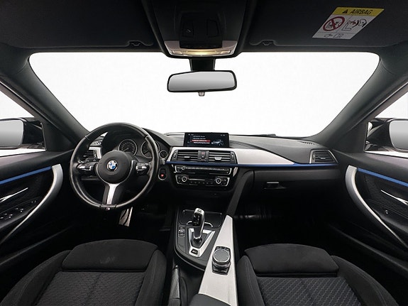BMW 330e 12 of 30
