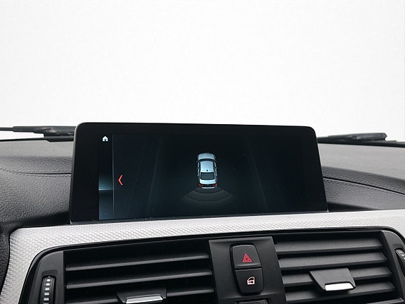 BMW 330e 19 of 30