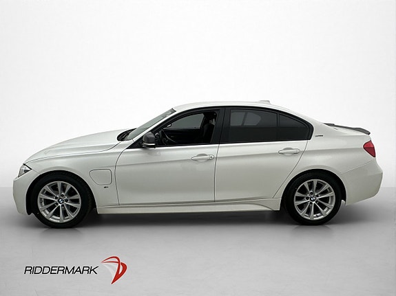 BMW 330e 5 of 30