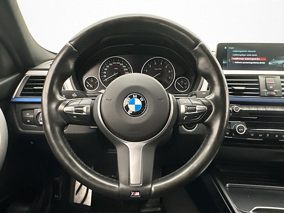 BMW 330e 13 of 30