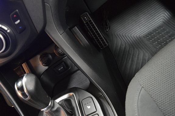 Hyundai Santa Fe 16 of 19