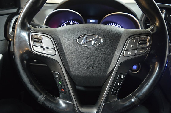 Hyundai Santa Fe 12 of 19
