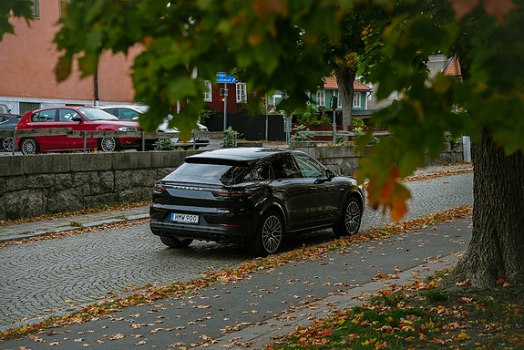 Porsche Cayenne Coupe 3 of 10