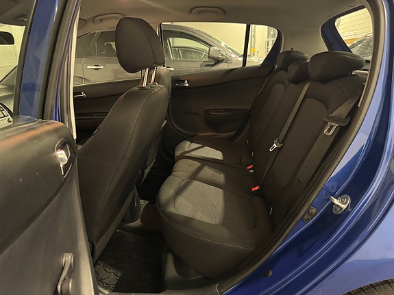 Hyundai i20 12 of 13