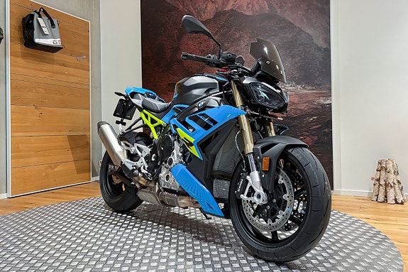 BMW S 1000 R |Serviceavtal|Smidda fälgar|Wunderlich|Endast 643 mil| 3 of 12