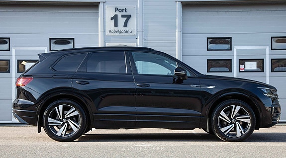 Volkswagen Touareg 3 of 24
