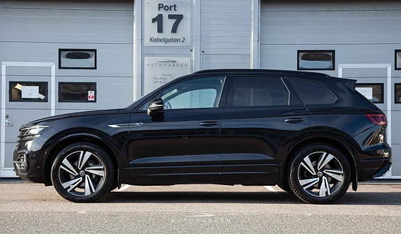 Volkswagen Touareg 4 of 24