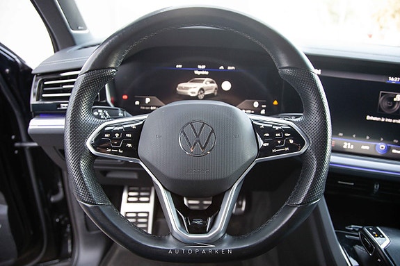 Volkswagen Touareg 9 of 24