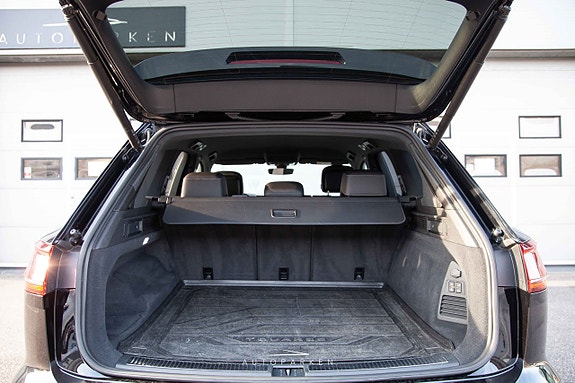 Volkswagen Touareg 22 of 24