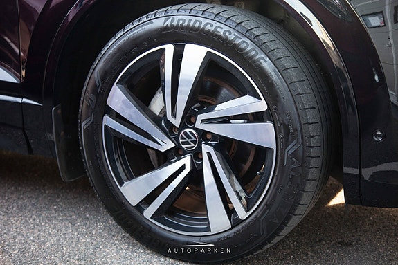 Volkswagen Touareg 24 of 24