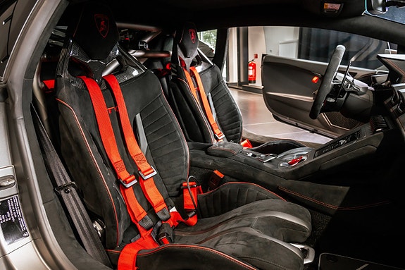 Lamborghini Huracan 16 of 22
