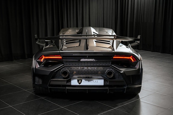 Lamborghini Huracan 4 of 22