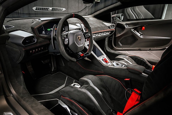 Lamborghini Huracan 14 of 22