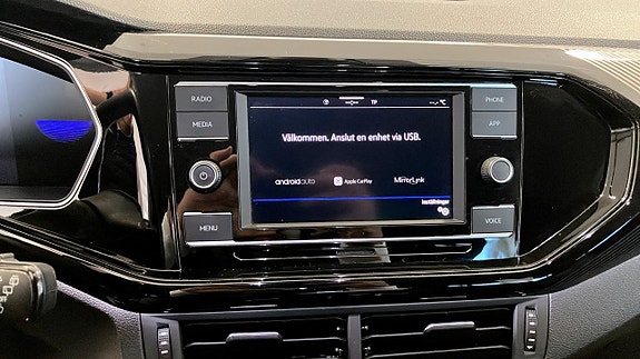 Volkswagen T-Cross 12 of 12