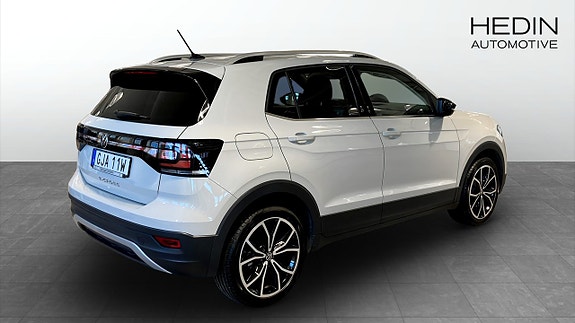Volkswagen T-Cross 2 of 12
