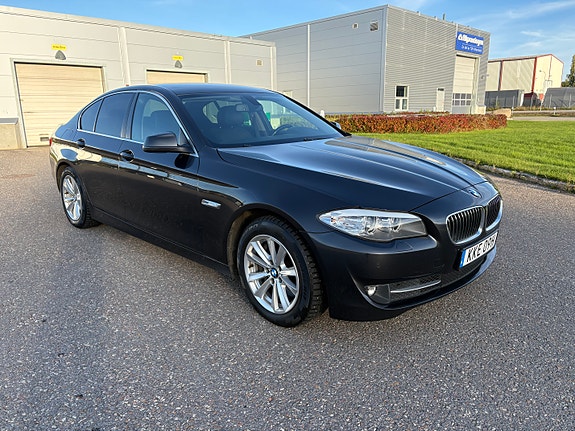BMW 525d 2 of 5