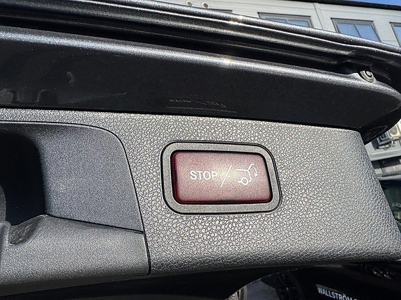 Mercedes-Benz E300 de 13 of 13