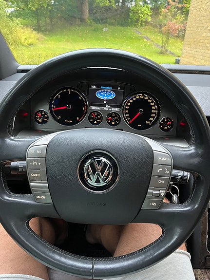 Volkswagen Phaeton 6 of 9