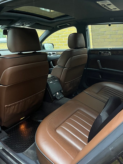 Volkswagen Phaeton 7 of 9