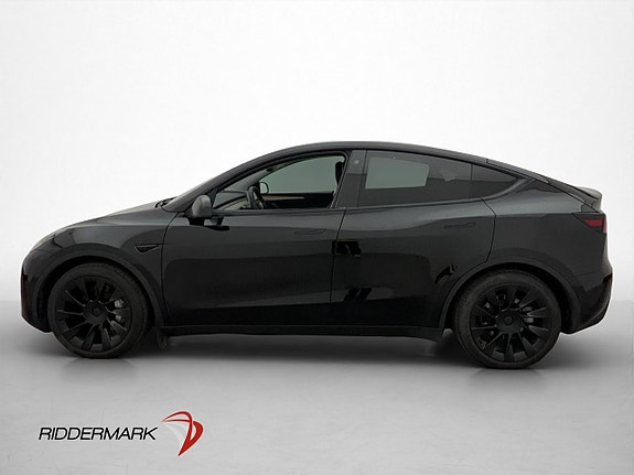 Tesla Model Y 5 of 30
