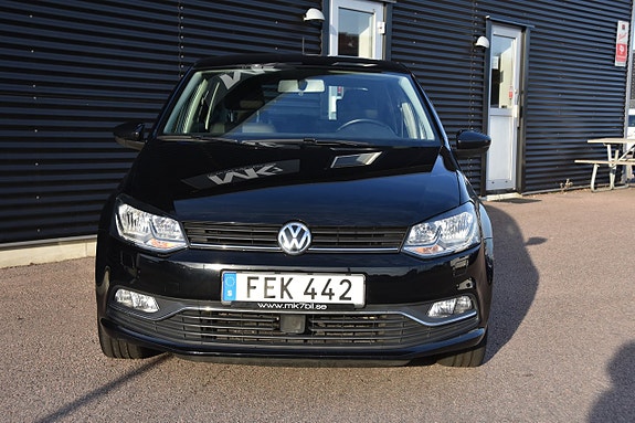 Volkswagen Polo 2 of 14