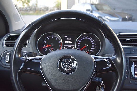 Volkswagen Polo 11 of 14