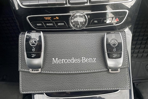Mercedes-Benz E 220 d 27 of 27