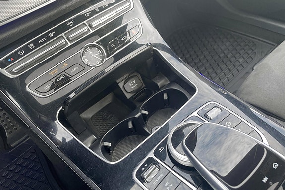 Mercedes-Benz E 220 d 25 of 27