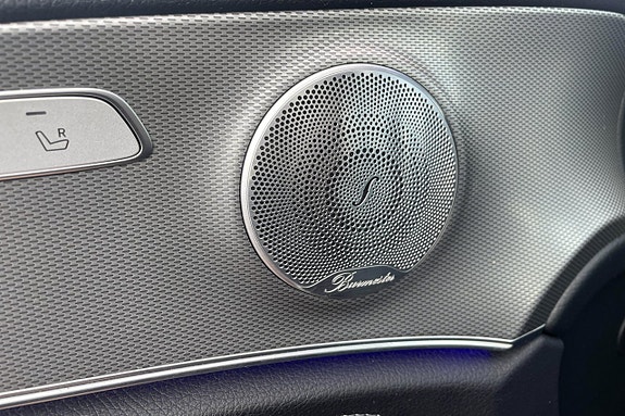 Mercedes-Benz E 220 d 21 of 27