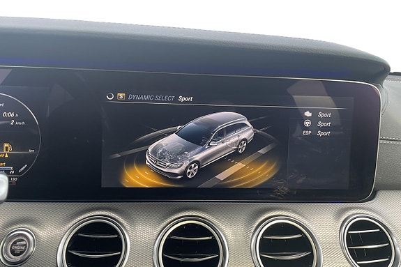 Mercedes-Benz E 220 d 24 of 27