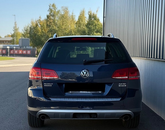 Volkswagen Passat Alltrack 8 of 14