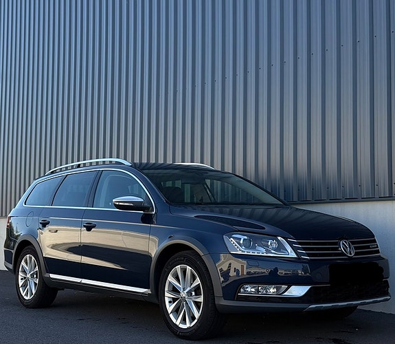 Volkswagen Passat Alltrack 4 of 14