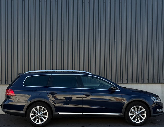 Volkswagen Passat Alltrack 5 of 14