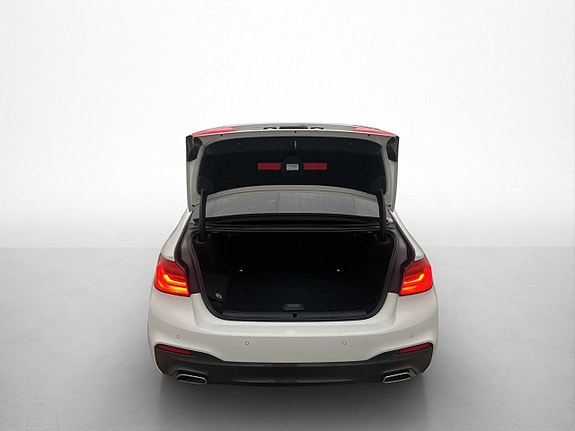 BMW 530e 18 of 30