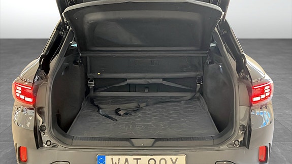 Volkswagen ID.4 GTX 10 of 12
