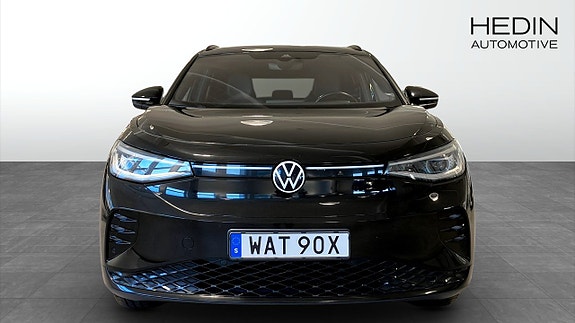 Volkswagen ID.4 GTX 8 of 12