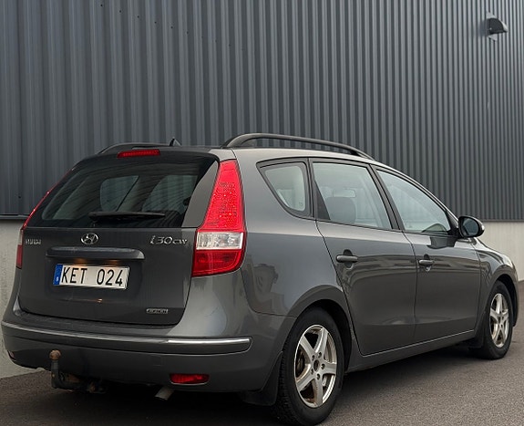Hyundai i30 8 of 16
