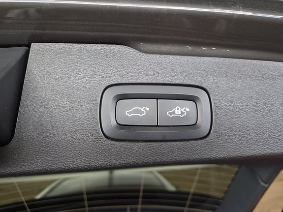 Volvo V60 Cross Country 20 of 20