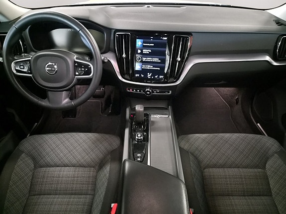 Volvo V60 Cross Country 13 of 20