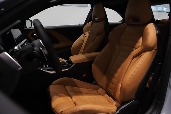 BMW 220i 5 of 12
