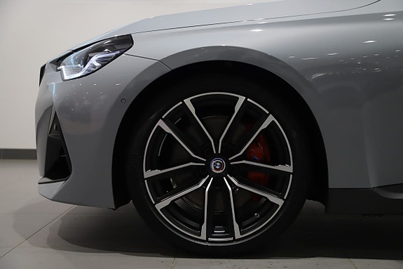 BMW 220i 3 of 12