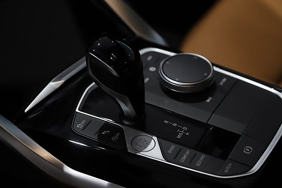 BMW 220i 11 of 12