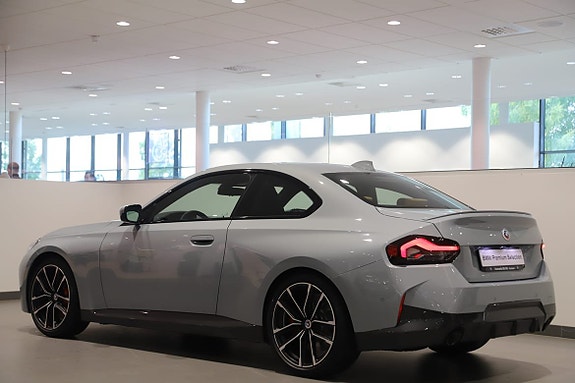 BMW 220i 9 of 12