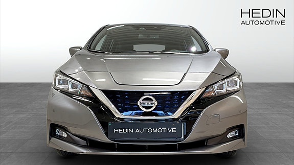 Nissan Leaf 3 of 12