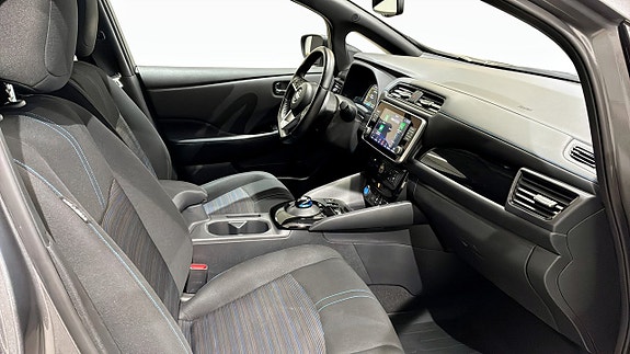 Nissan Leaf 7 of 12