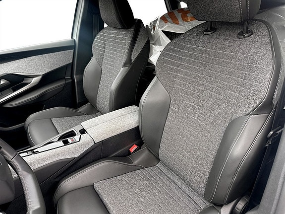Peugeot 3008 5 of 15