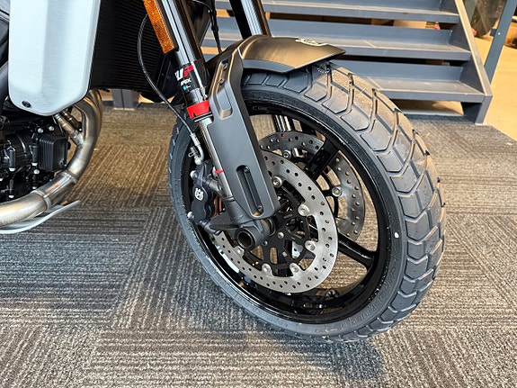 Husqvarna Svartpilen 801 *KAMPANJPRIS* 5 of 10